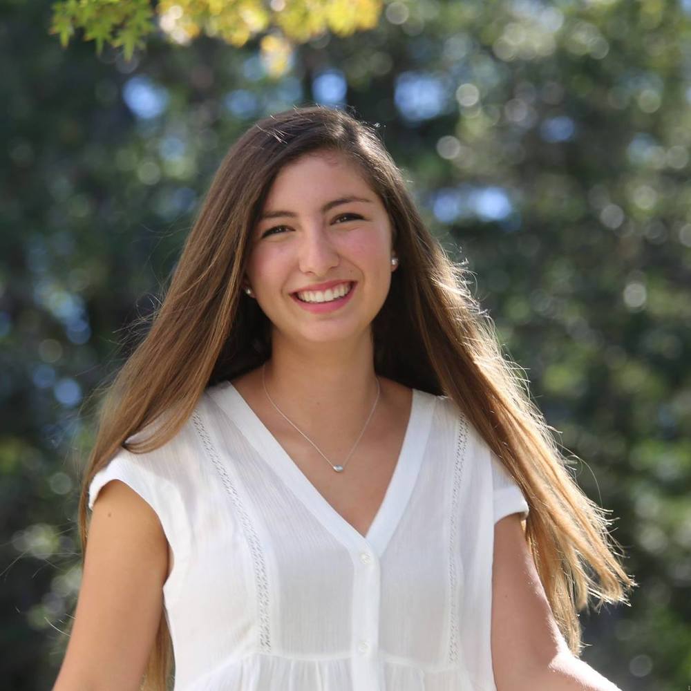 Meet your Posher, Elana